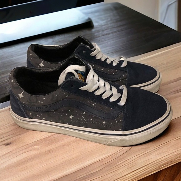 Vans X Sailor Moon Old Skool Navy/Black Sneakers Women’s 6 Limited-Edition 2022‎ - Picture 1 of 11